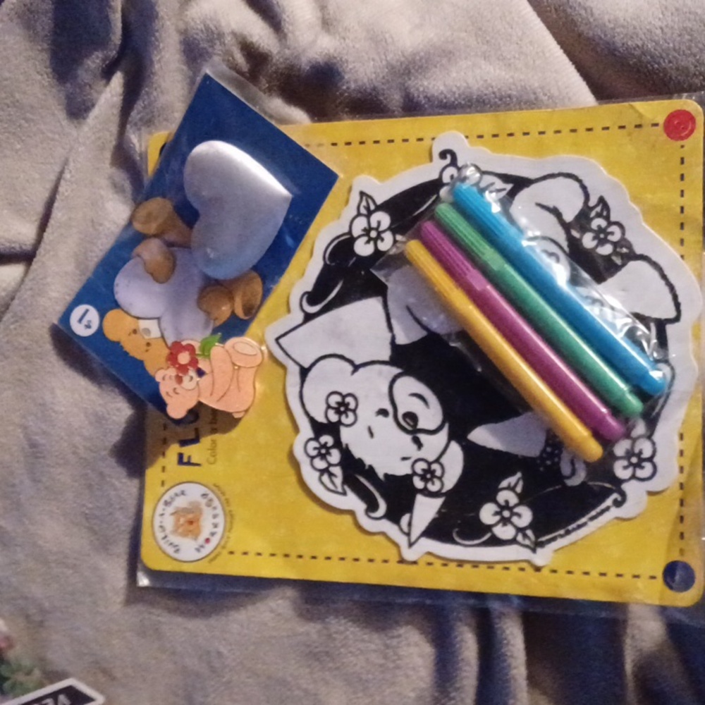2008 Build a Bear pin and activity